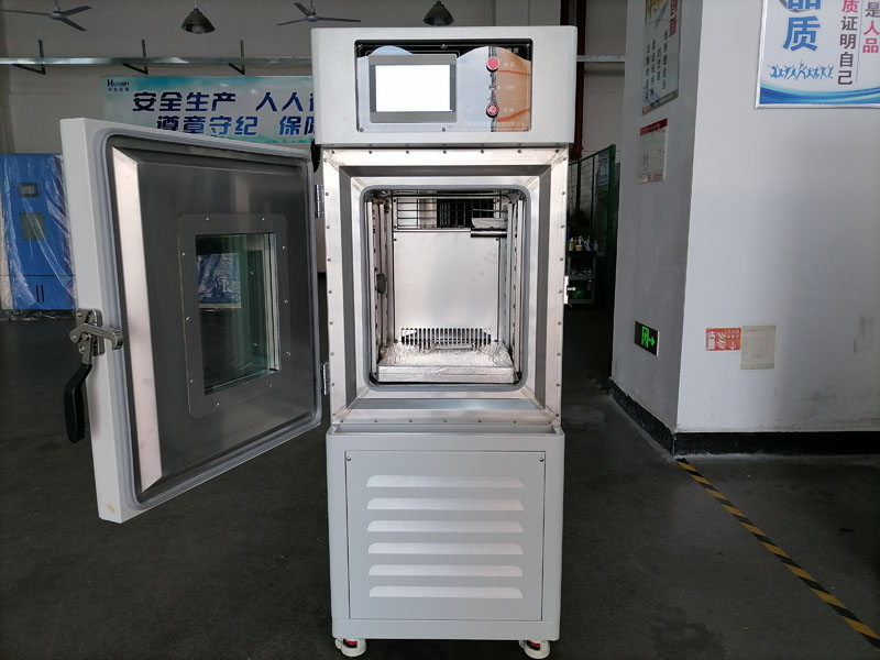 高分子粘結(jié)膜耐高低溫試驗(yàn)箱(圖1) 高分子粘結(jié)膜耐高低溫試驗(yàn)箱(圖1)